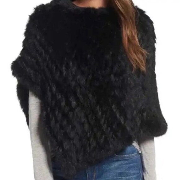 WILSONS LEATHER MAXIMA Women's Black Rabbit Fur Knit Shawl Poncho ONESIZE - Picture 1 of 7